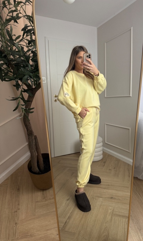 Komplet dresowy masełko żółty dres II model