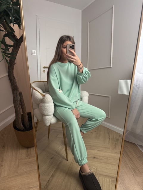 Komplet dresowy masełko pistacjowy dres