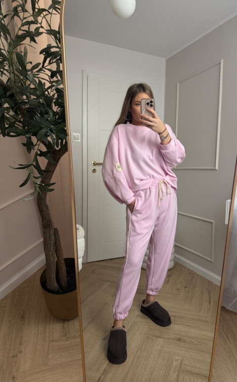 Komplet dresowy masełko różowy cukierkowy dres II model