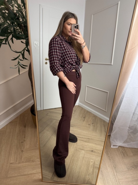 Spodnie legginsy prążek brązowe